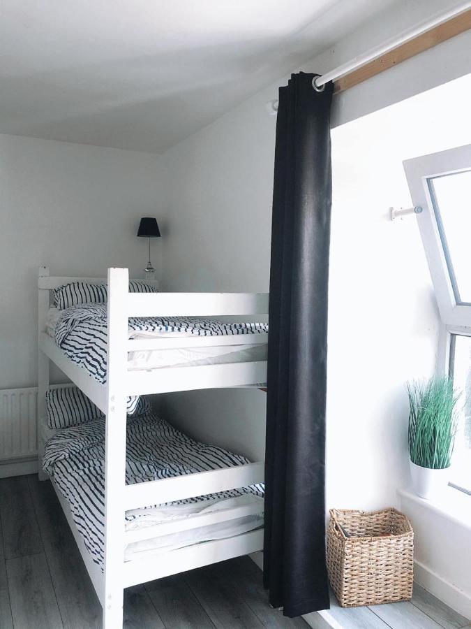 Lahinch -Beach -Surf- Hostel ภายนอก รูปภาพ